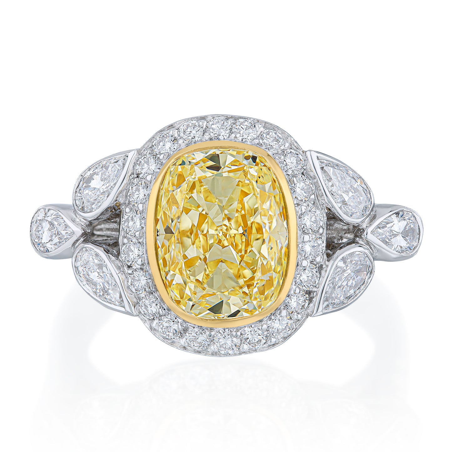 Yellow Diamond 3.03 Ct Certified Diamond Ring in Platinum